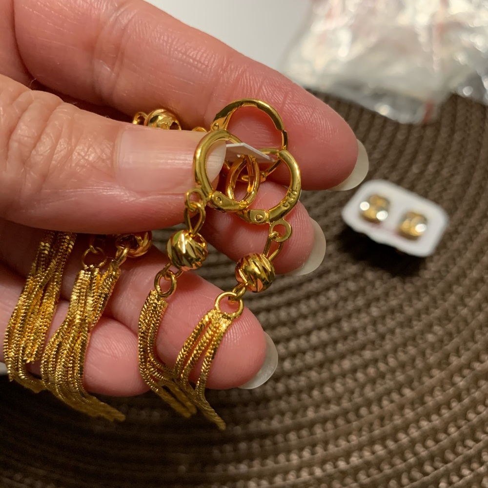 Silver gold earrings from Bangkok 🔥☝️❤️